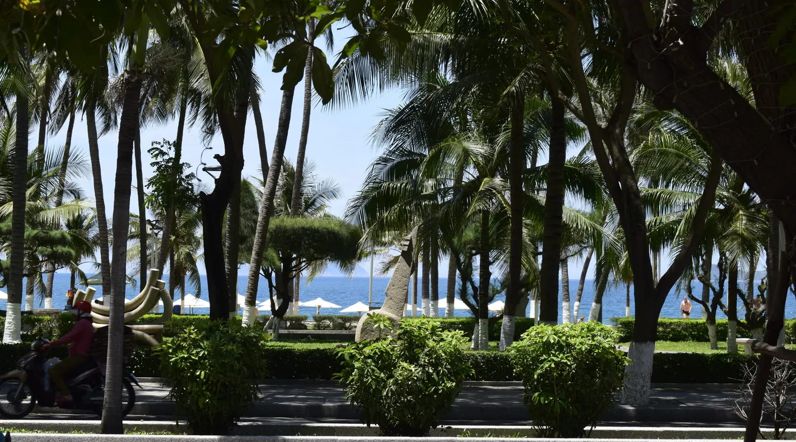 The South China Sea coast at Nha Trang.